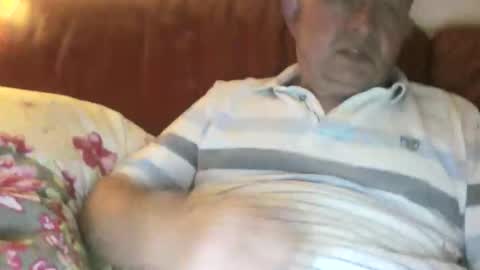 Snapshot of magicman250 chatting on May 8, 2026, 9:42 pm magicman250 online show from May 8, 2026, 9:42 pm