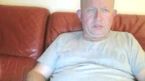 Snapshot of magicman250 chatting on May 25, 2026, 9:43 pm magicman250 online show from May 25, 2026, 9:43 pm