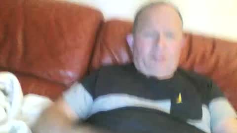 Snapshot of magicman250 chatting on May 31, 2026, 8:32 pm magicman250 online show from May 31, 2026, 8:32 pm