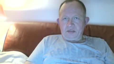 Snapshot of magicman250 chatting on June 3, 2026, 8:47 pm magicman250 online show from June 3, 2026, 8:47 pm