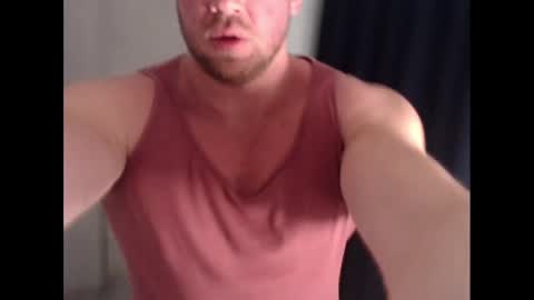 Snapshot of magicmax2017 chatting on December 6, 2024, 7:43 am magicmax2017 online show from December 6, 2024, 7:43 am