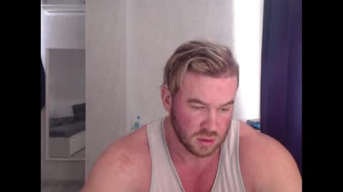 Snapshot of magicmax2017 chatting on December 16, 2024, 10:29 am magicmax2017 online show from December 16, 2024, 10:29 am