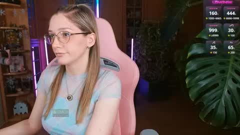 Nicole online show from February 11, 2026, 5:07 pm