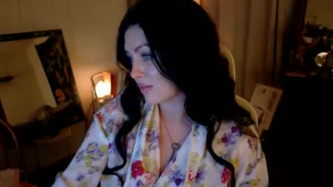 Snapshot of magnolia_jane chatting on May 25, 2026, 8:37 pm Magnolia Maggie Maggie Jane online show from May 25, 2026, 8:37 pm