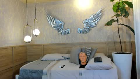 MAGNUS DAHL online show from February 18, 2025, 12:17 pm