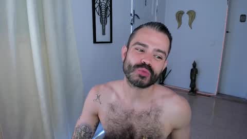 Snapshot of magnus_king chatting on March 9, 2025, 8:31 pm online show from March 9, 2025, 8:31 pm