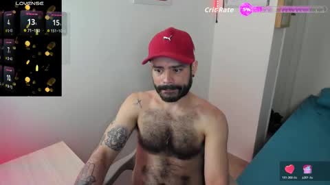 Snapshot of magnus_king chatting on November 19, 2025, 1:49 am online show from November 19, 2025, 1:49 am