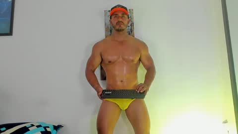 Snapshot of magnusclark chatting on April 18, 2026, 7:58 pm Magnusclark online show from April 18, 2026, 7:58 pm