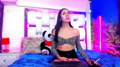 mahiara hot online show from June 13, 2026, 2:04 pm
