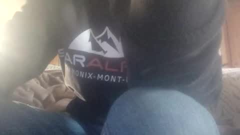 maho0 online show from April 15, 2026, 5:53 pm