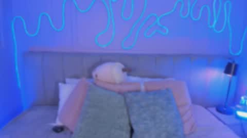 Mai online show from October 29, 2025, 8:43 pm