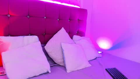 Mai online show from February 12, 2026, 10:05 pm