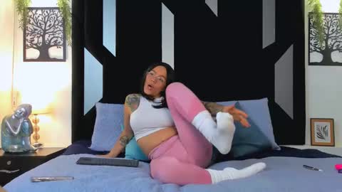maia_steel online show from February 6, 2026, 4:54 pm