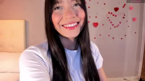 Maia online show from April 8, 2026, 12:27 pm