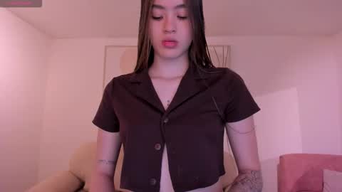  Maia  online show from November 15, 2025, 11:18 am