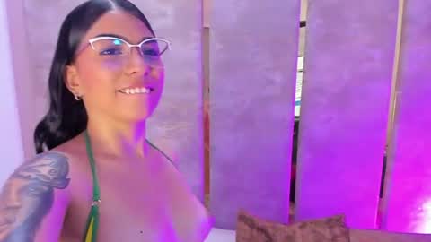Snapshot of maialopez chatting on July 28, 2026, 8:01 pm MaiaLopez online show from July 28, 2026, 8:01 pm