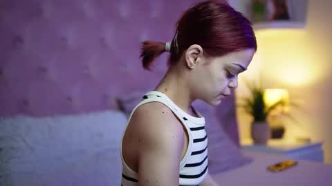  Maia  online show from March 29, 2026, 8:42 pm