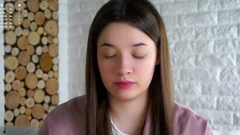 Lucy online show from December 19, 2025, 2:07 am