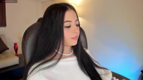Snapshot of maiiitee_ chatting on July 20, 2026, 1:35 pm Mait online show from July 20, 2026, 1:35 pm