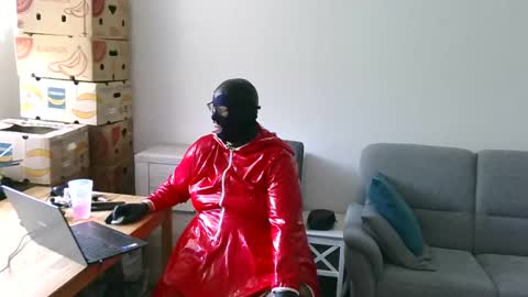 Snapshot of maikedwt chatting on July 30, 2026, 12:37 pm maikedwt online show from July 30, 2026, 12:37 pm