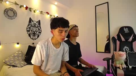 Snapshot of maiky_cooper chatting on February 23, 2025, 4:17 am Maiky Cooper online show from February 23, 2025, 4:17 am