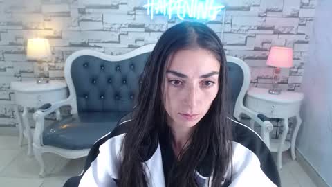 Snapshot of maily_a_ chatting on January 18, 2026, 1:04 pm Maily online show from January 18, 2026, 1:04 pm