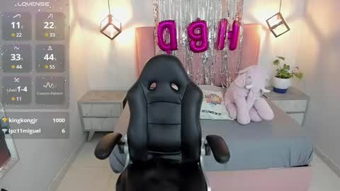  M A I L Y  online show from February 7, 2025, 2:26 pm