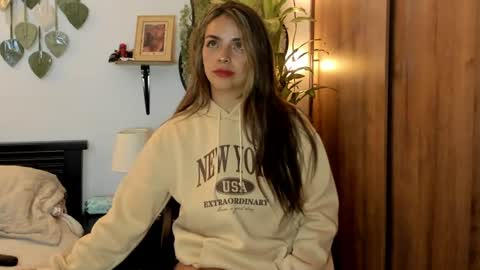 Mailyn Foxx online show from July 16, 2026, 12:38 am