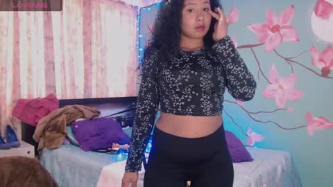 Snapshot of maite_loves chatting on December 11, 2024, 6:31 pm Maite online show from December 11, 2024, 6:31 pm