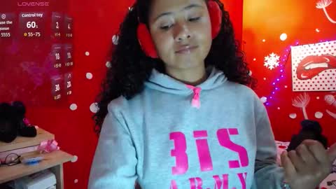 Snapshot of maite_loves chatting on November 7, 2025, 11:21 am Maite online show from November 7, 2025, 11:21 am