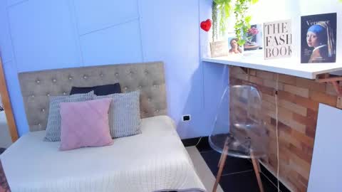 Maite online show from December 19, 2025, 7:21 pm