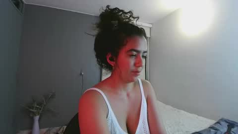   Lauu online show from March 8, 2025, 1:06 am