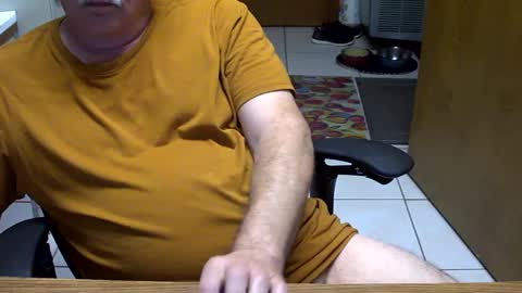 Snapshot of majormike34 chatting on February 27, 2025, 4:41 am majormike34 online show from February 27, 2025, 4:41 am