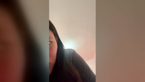 Amy online show from April 17, 2026, 9:40 pm