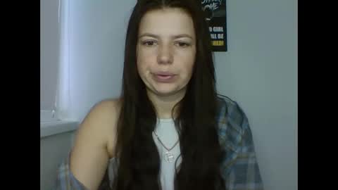 make_mesmile online show from February 16, 2026, 6:42 am