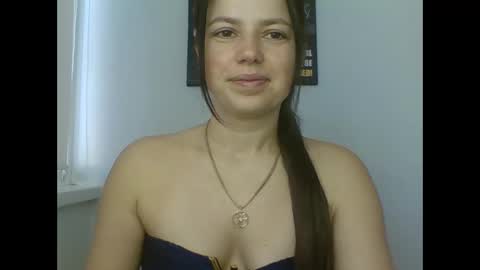 make_mesmile online show from March 10, 2026, 7:24 am