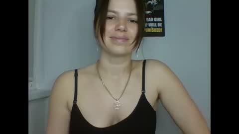 Snapshot of make_mesmile chatting on May 14, 2026, 6:47 pm make_mesmile online show from May 14, 2026, 6:47 pm
