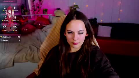 Makima online show from February 15, 2025, 8:44 am