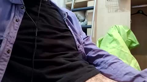 Snapshot of makukabig chatting on October 18, 2025, 5:35 pm makukabig online show from October 18, 2025, 5:35 pm