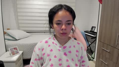 Snapshot of mal_norma chatting on April 25, 2026, 11:57 pm Mal Norma online show from April 25, 2026, 11:57 pm