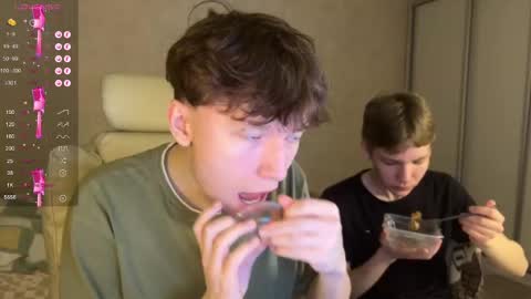 Snapshot of malcolm_yang chatting on December 4, 2024, 2:37 pm Tom and Mark 3 online show from December 4, 2024, 2:37 pm