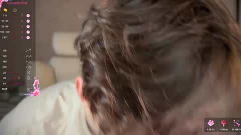 Snapshot of malcolm_yang chatting on December 10, 2024, 12:27 pm Tom and Mark 3 online show from December 10, 2024, 12:27 pm