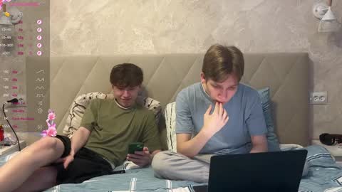 Snapshot of malcolm_yang chatting on December 27, 2024, 2:43 pm Tom and Mark 3 online show from December 27, 2024, 2:43 pm