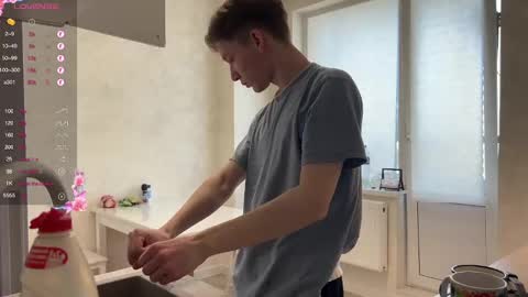 Snapshot of malcolm_yang chatting on January 20, 2025, 9:03 am Tom and Mark 3 online show from January 20, 2025, 9:03 am