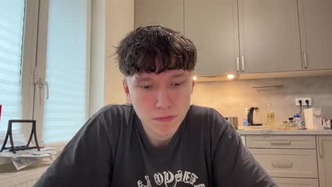 Snapshot of malcolm_yang chatting on March 6, 2025, 6:41 am Tom and Mark 3 online show from March 6, 2025, 6:41 am