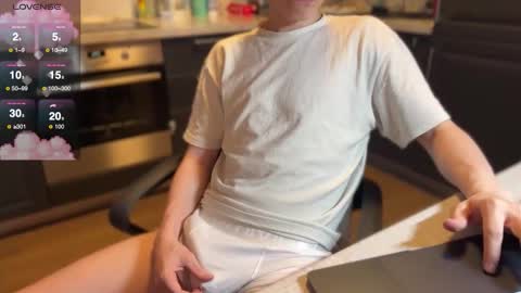 Snapshot of malcolm_yang chatting on November 6, 2025, 1:01 pm Tom and Mark 3 online show from November 6, 2025, 1:01 pm