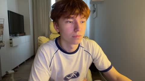 Snapshot of malcolm_yang chatting on November 7, 2025, 10:26 am Tom and Mark 3 online show from November 7, 2025, 10:26 am