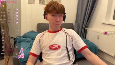 Snapshot of malcolm_yang chatting on November 25, 2025, 7:03 pm Tom and Mark 3 online show from November 25, 2025, 7:03 pm