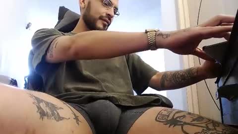 malek_xarx online show from July 13, 2026, 7:05 pm