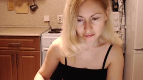 Snapshot of malenamila chatting on June 5, 2026, 9:31 pm Malena online show from June 5, 2026, 9:31 pm